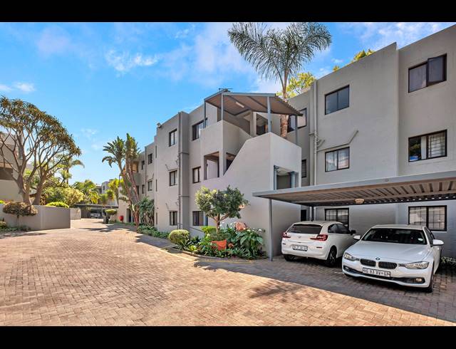 2 BEDROOM APARTMENT FOR SALE IN MELROSE